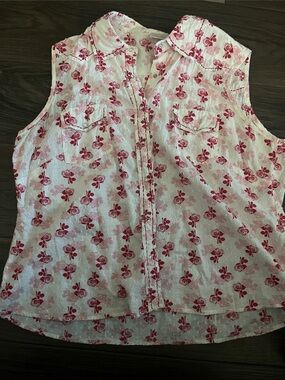 Sleeveless Button-Down Floral Shirt - White with Pink Rose Print